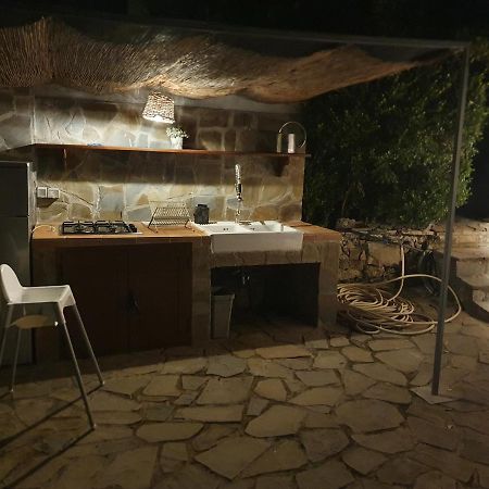 לינה וארוחת בוקר אגרופולי Gli Aranci מראה חיצוני תמונה